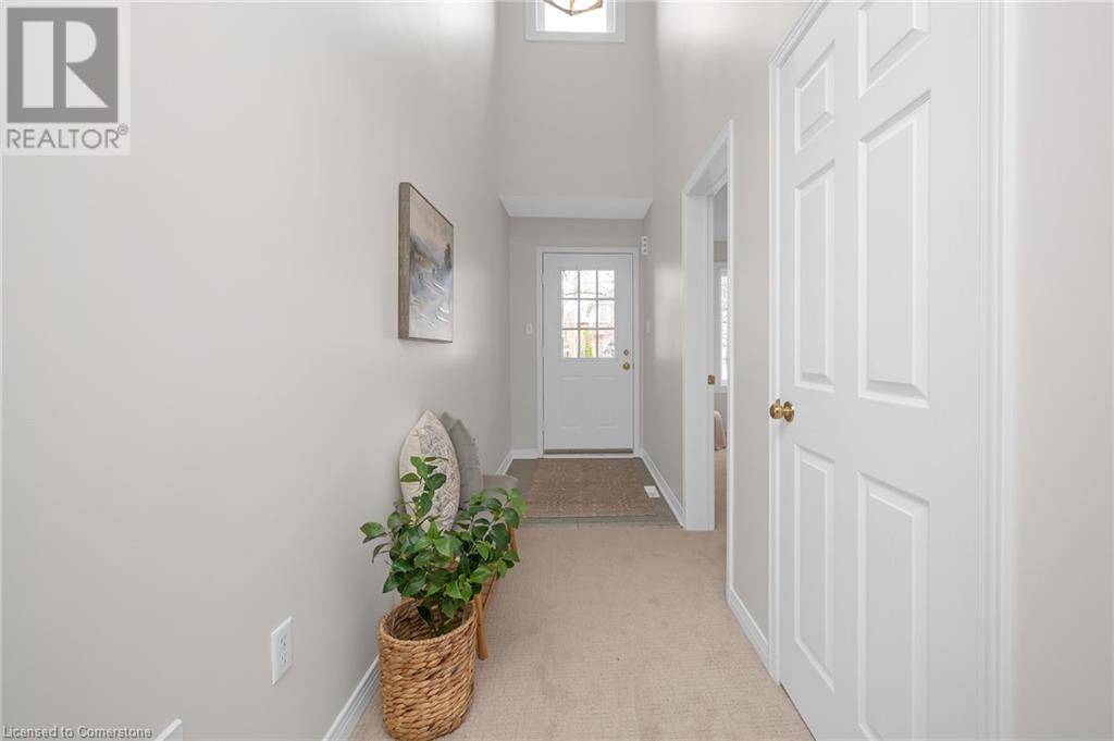 Burlington, ON L7M4L9,4275 MILLCROFT PARK DR #10