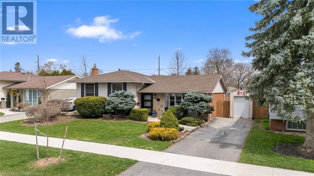 637 THORNWOOD Avenue, Burlington, ON L7N3B9
