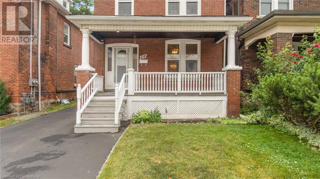 Hamilton, ON L8M2G1,107 MYRTLE Avenue