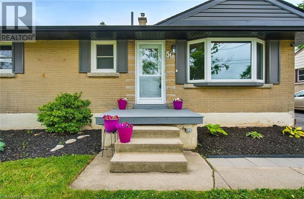 Hamilton, ON L8T2E3,50 SANDALWOOD Avenue