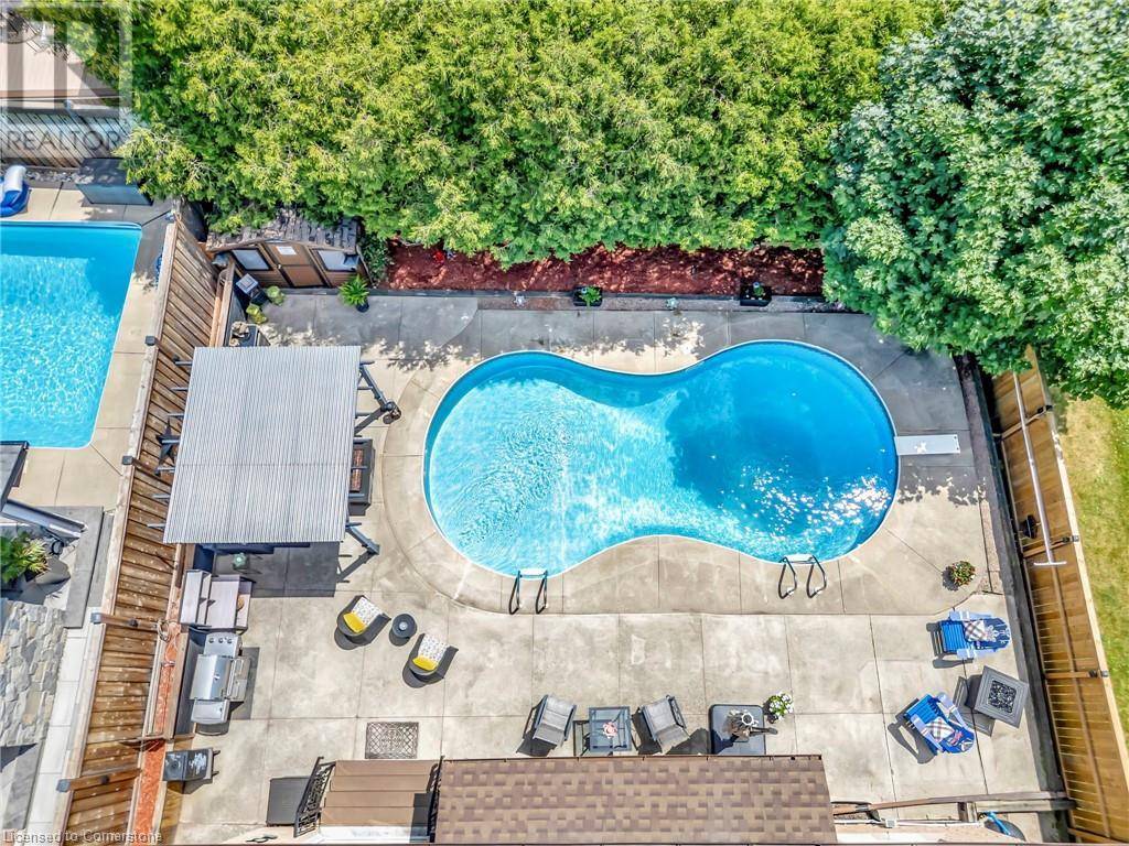 Burlington, ON L7P4C3,2325 DUNCASTER Drive