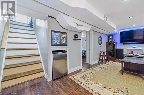 Hamilton, ON L8H6L4,625 TATE Avenue