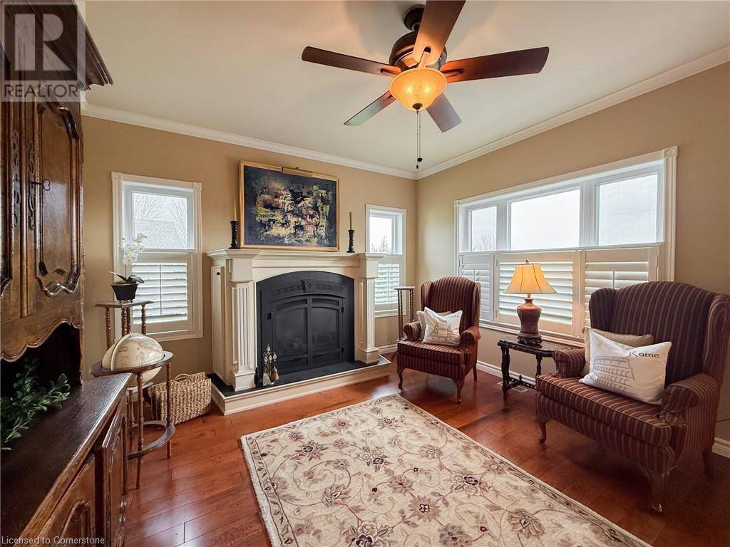 Port Dover, ON N0A1N5,14 EAST Street S