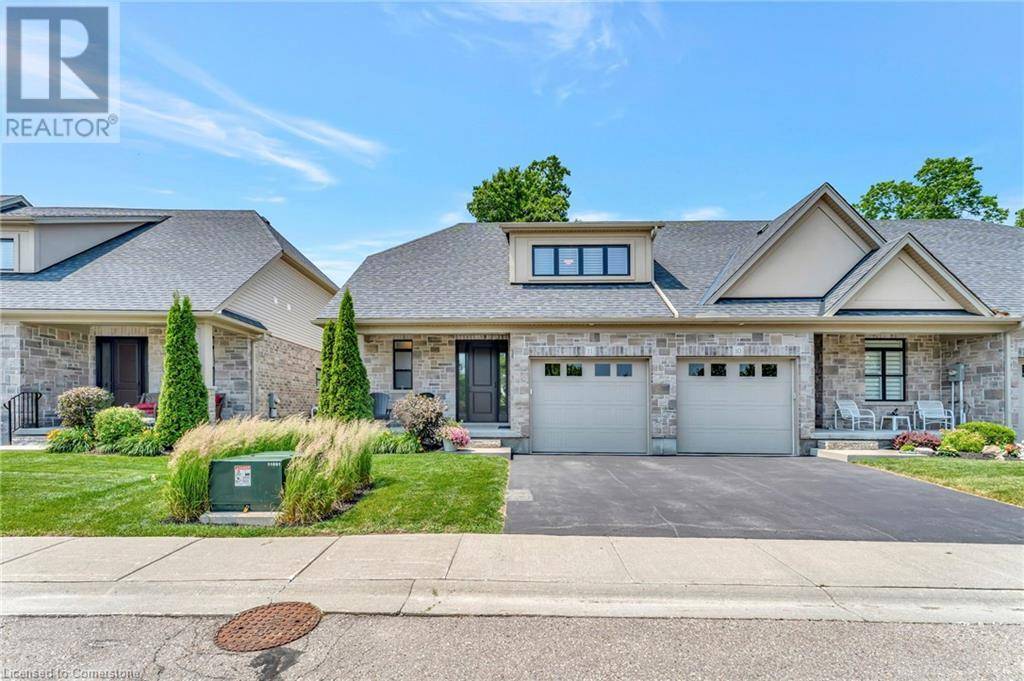 1126 SWAN ST #11, Ayr, ON N0B1E0