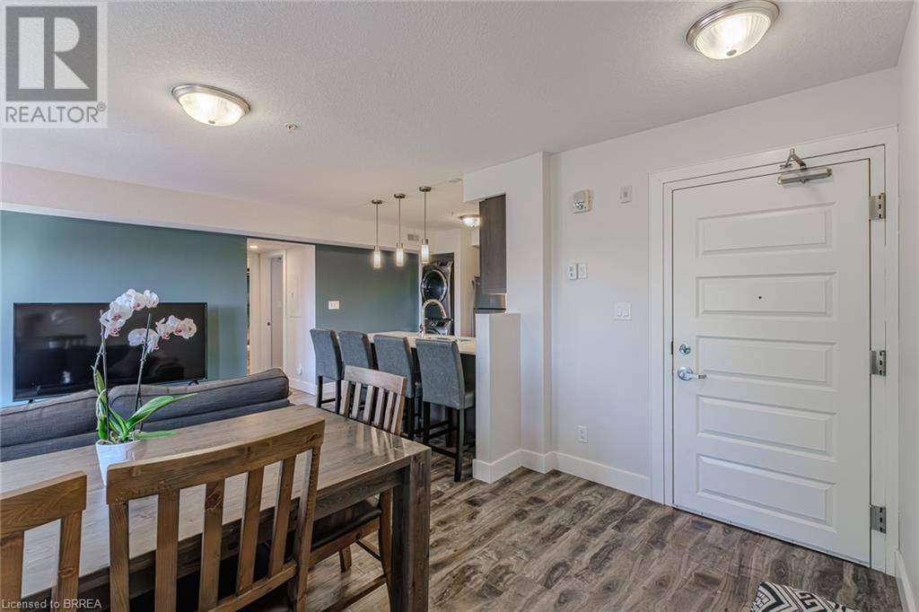 Woodstock, ON N4S3B5,34 BROCK ST #404