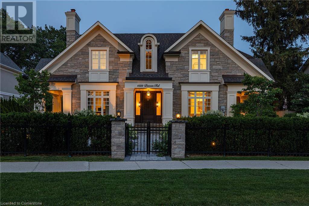 1522 DEVON Road, Oakville, ON L6J2M5