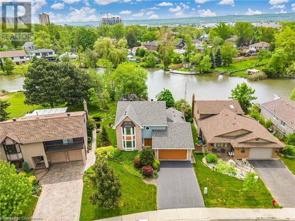 38 OCEANIC Drive, Stoney Creek, ON L8E4H5