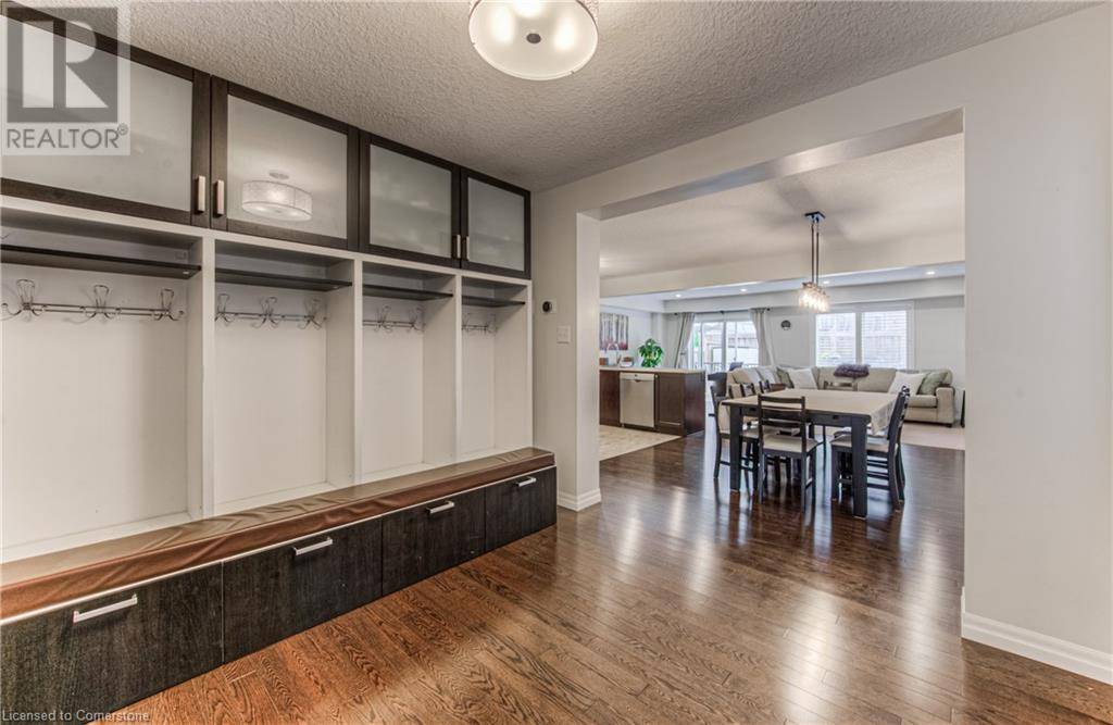 Kitchener, ON N2P0C9,403 MOORLANDS Crescent