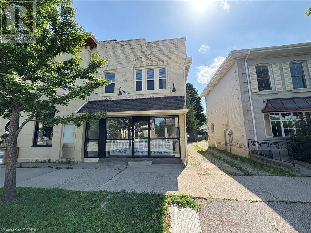 Brantford, ON N3T4L9,178 BRANT AVE #2