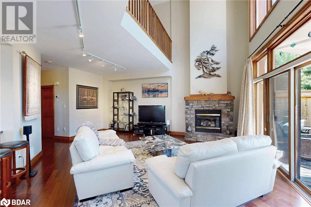 228 BLUE SKI GEORGE CRES #2, The Blue Mountains, ON L9Y0V8