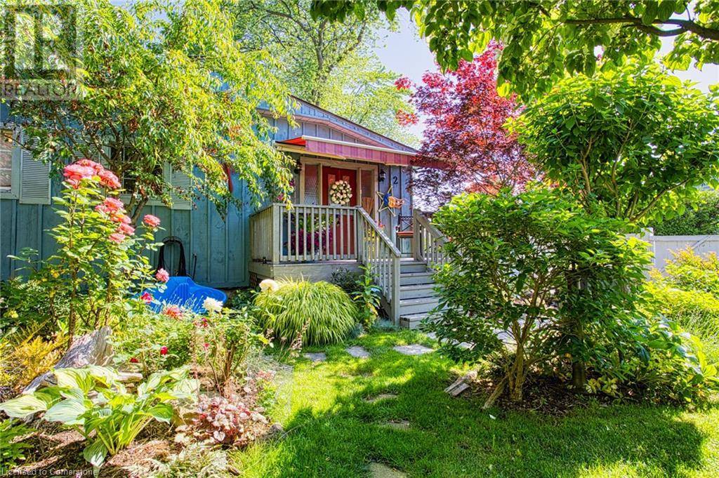 Grimsby, ON L3M2W2,2 14TH Street
