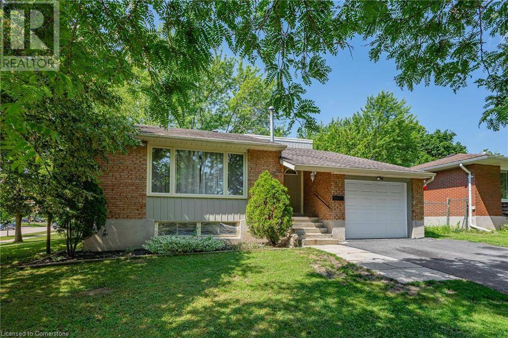 Waterloo, ON N2L5L4,31 MULBERRY Lane