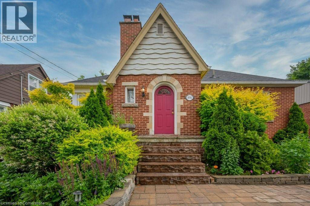 891 GARTH Street, Hamilton, ON L9C4L1