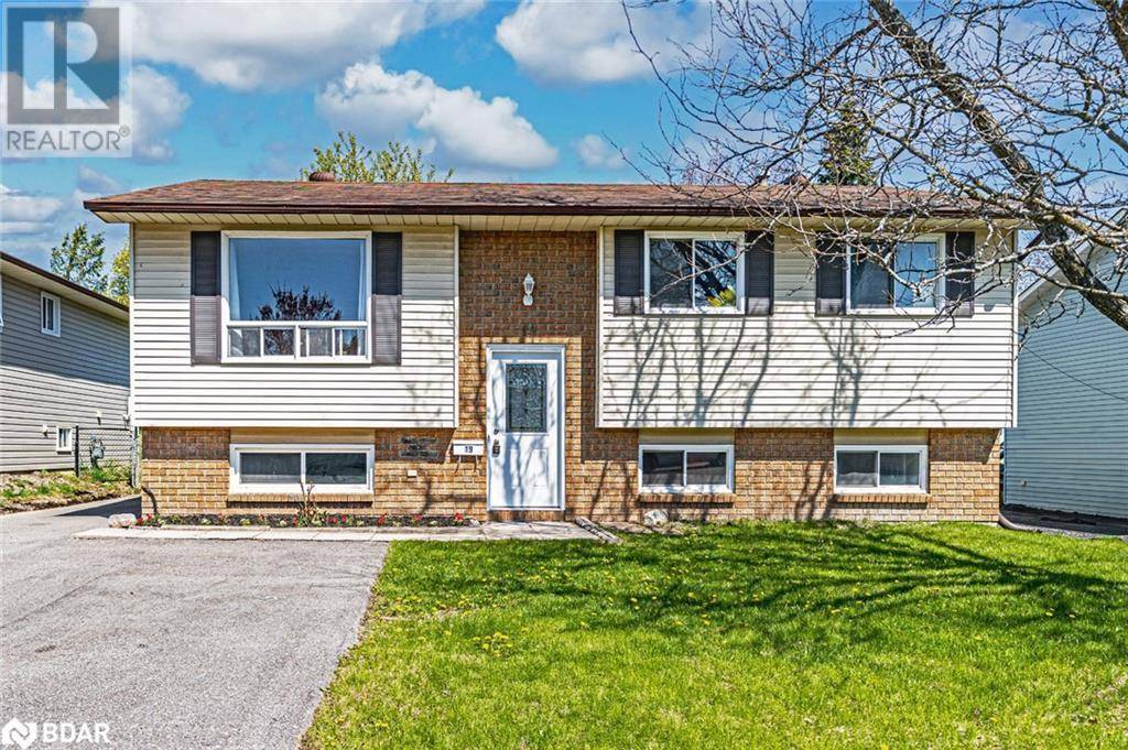 19 KORLEA Crescent, Orillia, ON L3V7K3