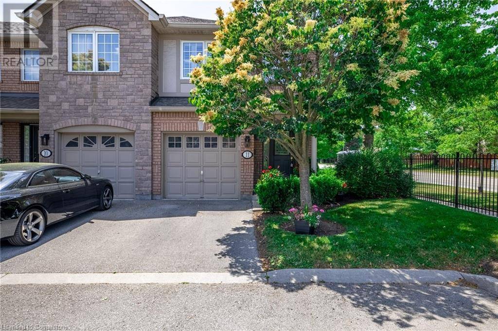Oakville, ON L6H2S5,1050 GRAND BLVD #11