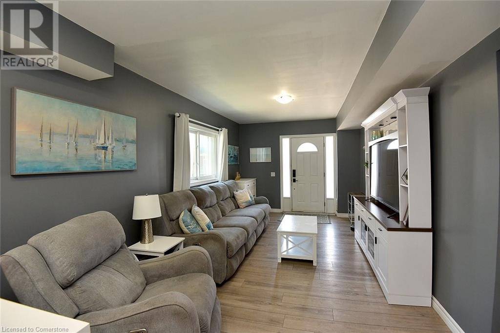 St. Catharines, ON L2R4A8,97 PAGE Street