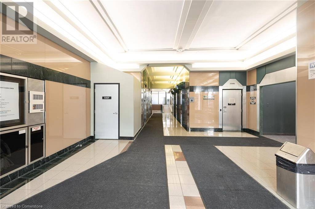 Kitchener, ON N2H3W4,30 DUKE Street W