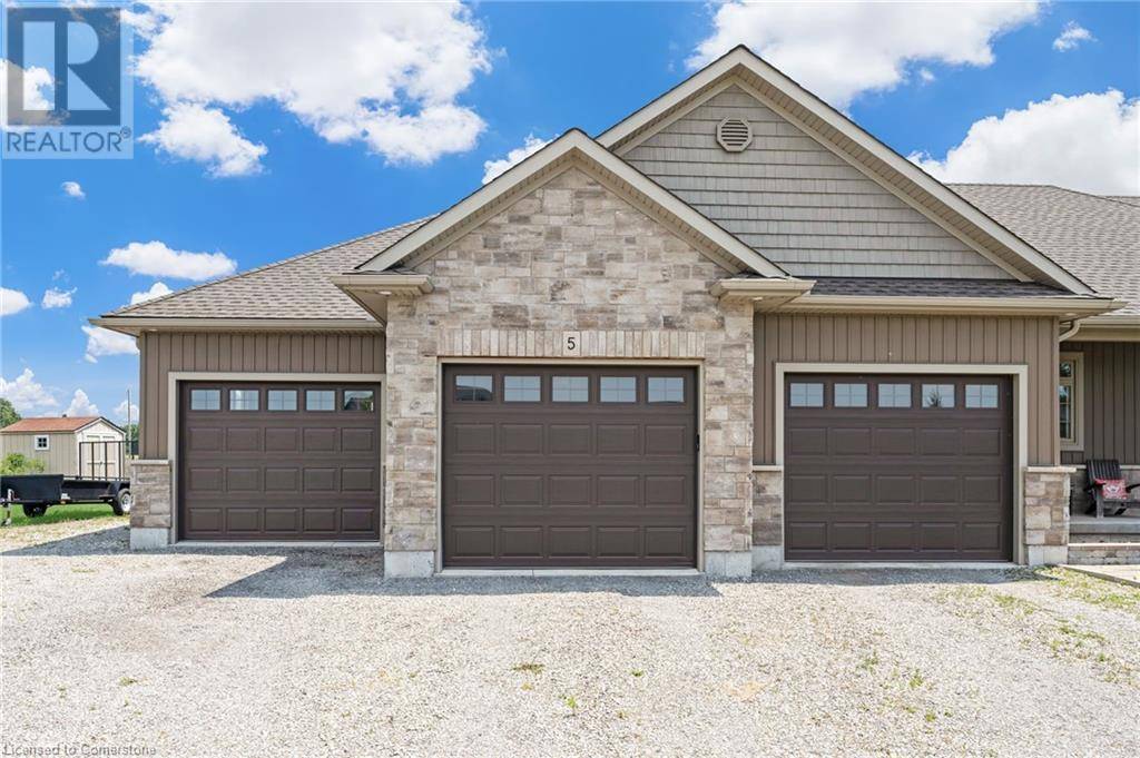 Dunnville, ON N1A2W2,5 SILVERTHORNE Court