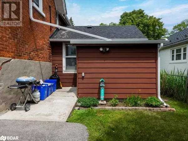 Barrie, ON L4N1H7,49 PARK Street