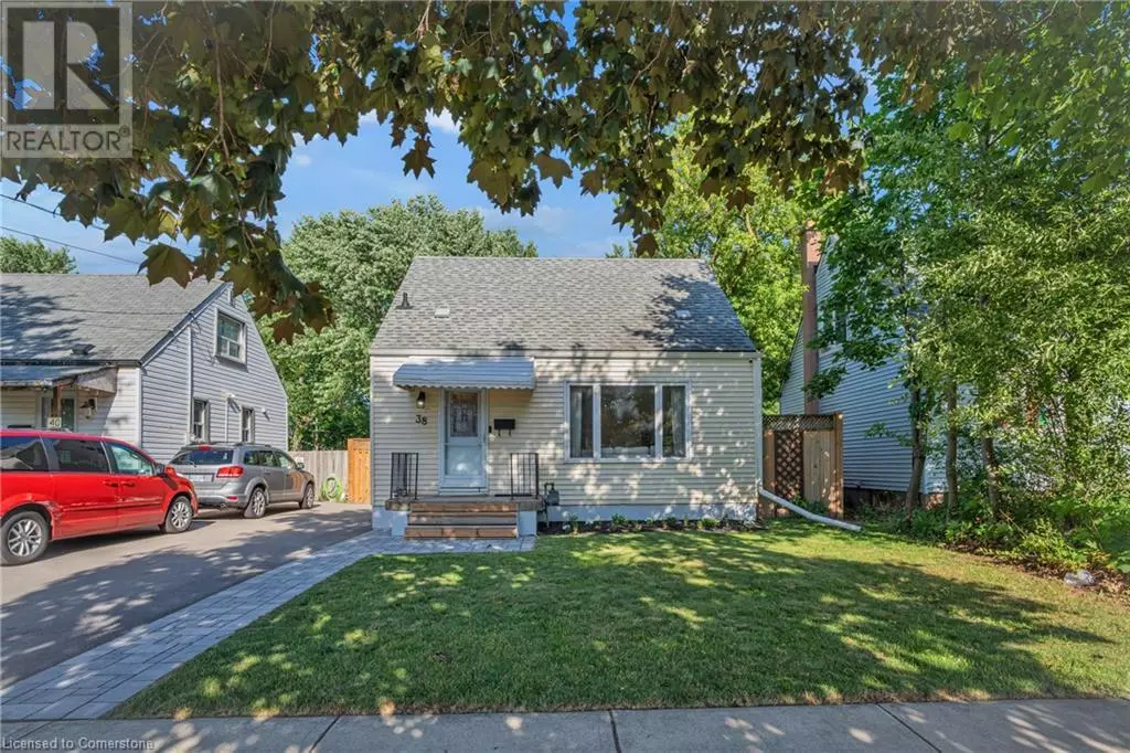 Hamilton, ON L8H1P1,38 EASTVALE Place