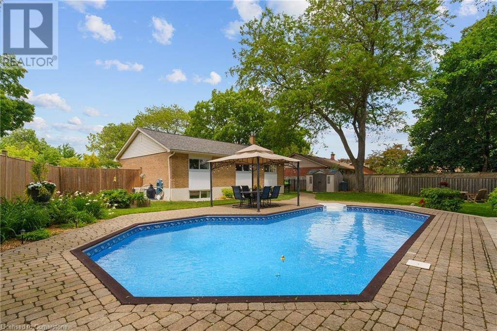 Burlington, ON L7L4T1,290 KENT Crescent