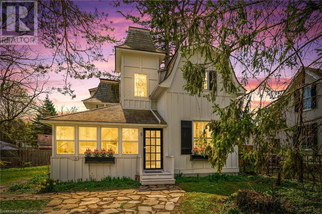 8 LUTHER Avenue, Niagara-on-the-lake, ON L0S1J0
