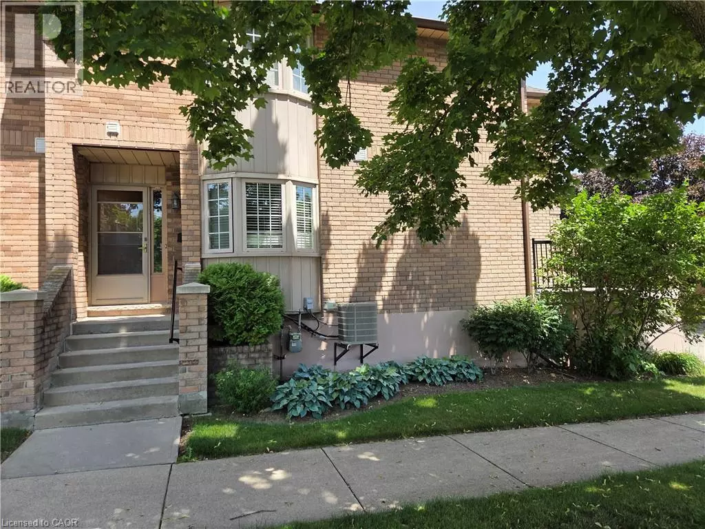 Hamilton, ON L9C7L5,38 ELORA DR #38