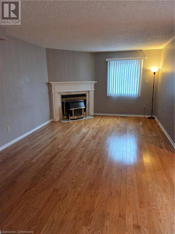 Hamilton, ON L9C7L5,38 ELORA DR #38