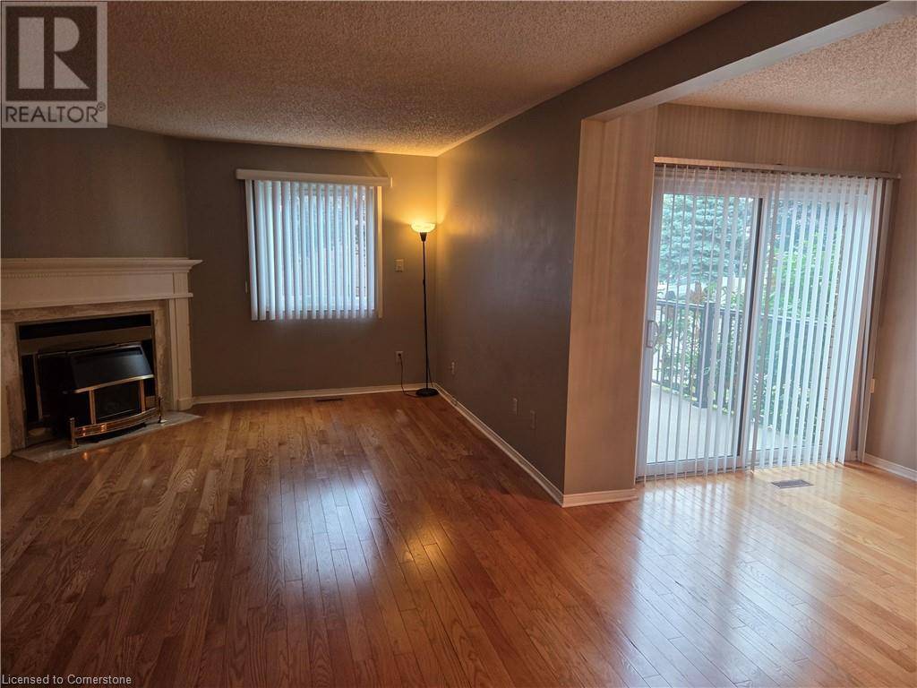 Hamilton, ON L9C7L5,38 ELORA DR #38