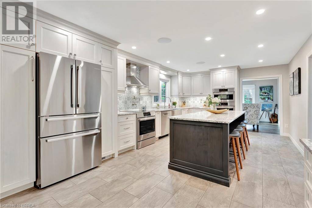 Brantford, ON N3T6B2,23 SCARFE Gardens