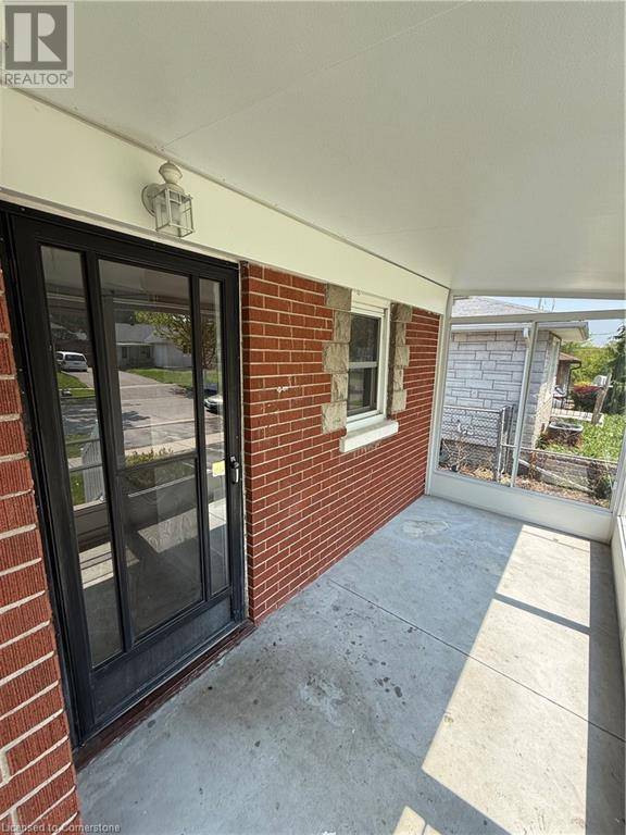 Oshawa, ON L1J1W6,210 GREENWOOD Avenue