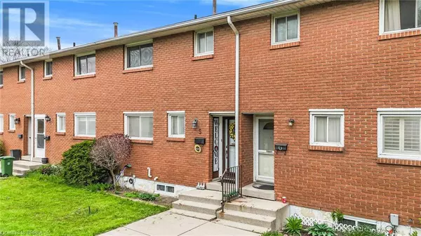 161 BERKINDALE DR #5, Hamilton, ON L8E1M6