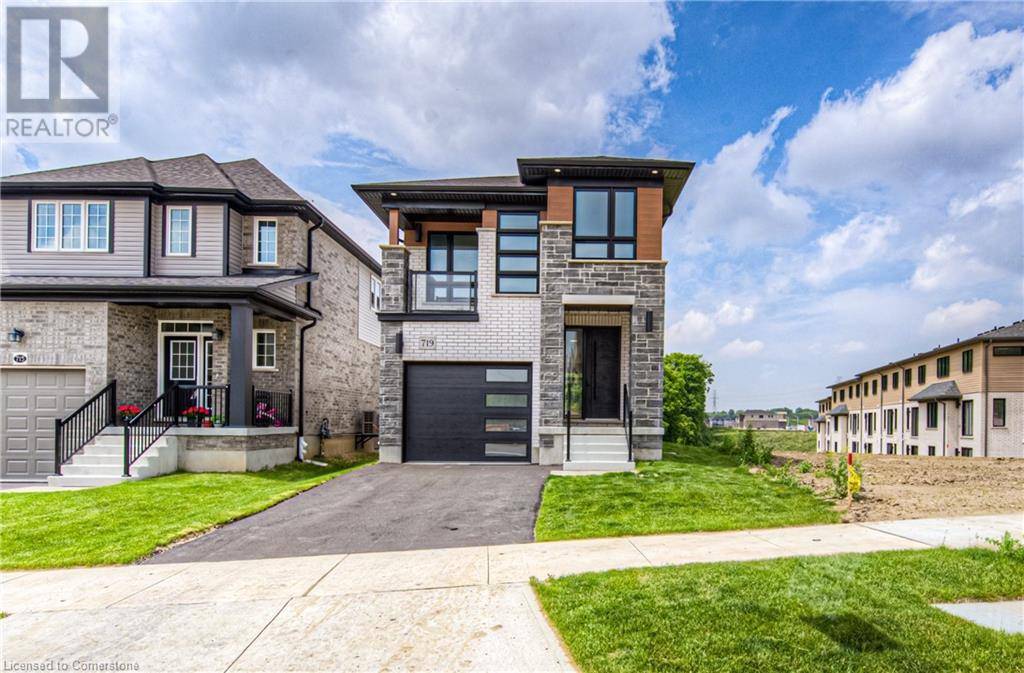 Kitchener, ON N2E0J2,719 BENNINGER Drive