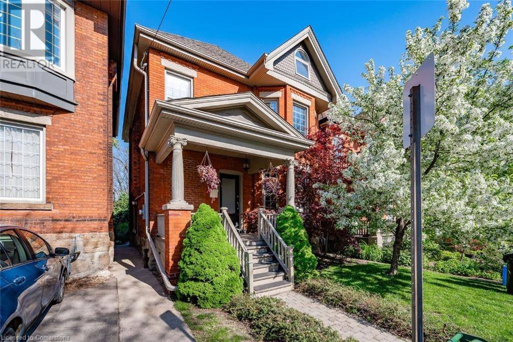 102 ONTARIO AVE #Upper, Hamilton, ON L8N2X2