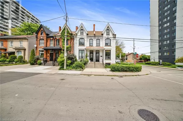 Hamilton, ON L8R1N9,166 MARKET Street