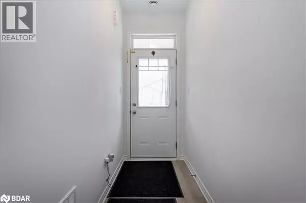 Innisfil, ON L9S0S1,2948 MURPHY Place