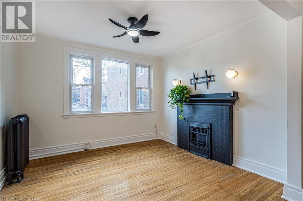 285 KING ST West #10, Hamilton, ON L8P1B2