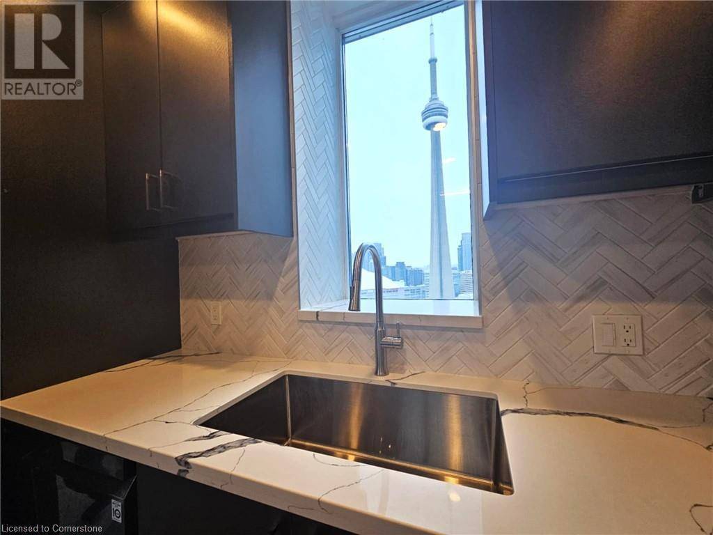 Toronto, ON M5J2Y2,8 YORK ST #3112