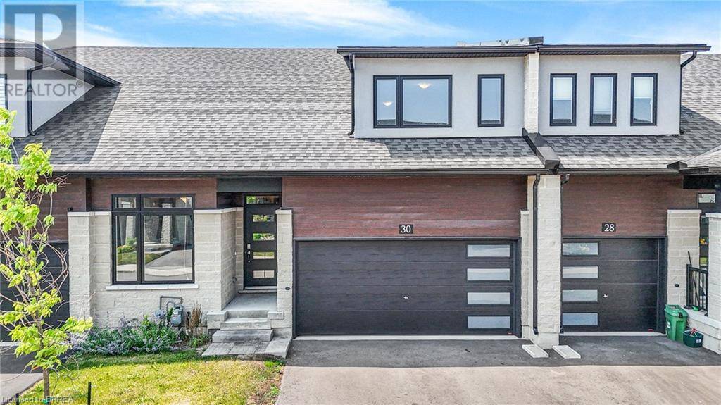 30 BENSLEY Lane, Hamilton, ON L9C0E7