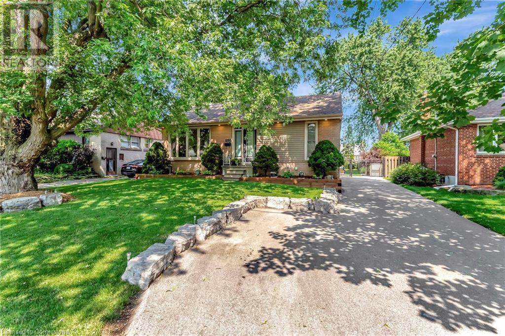 635 INVERNESS Avenue, Burlington, ON L7T3S9
