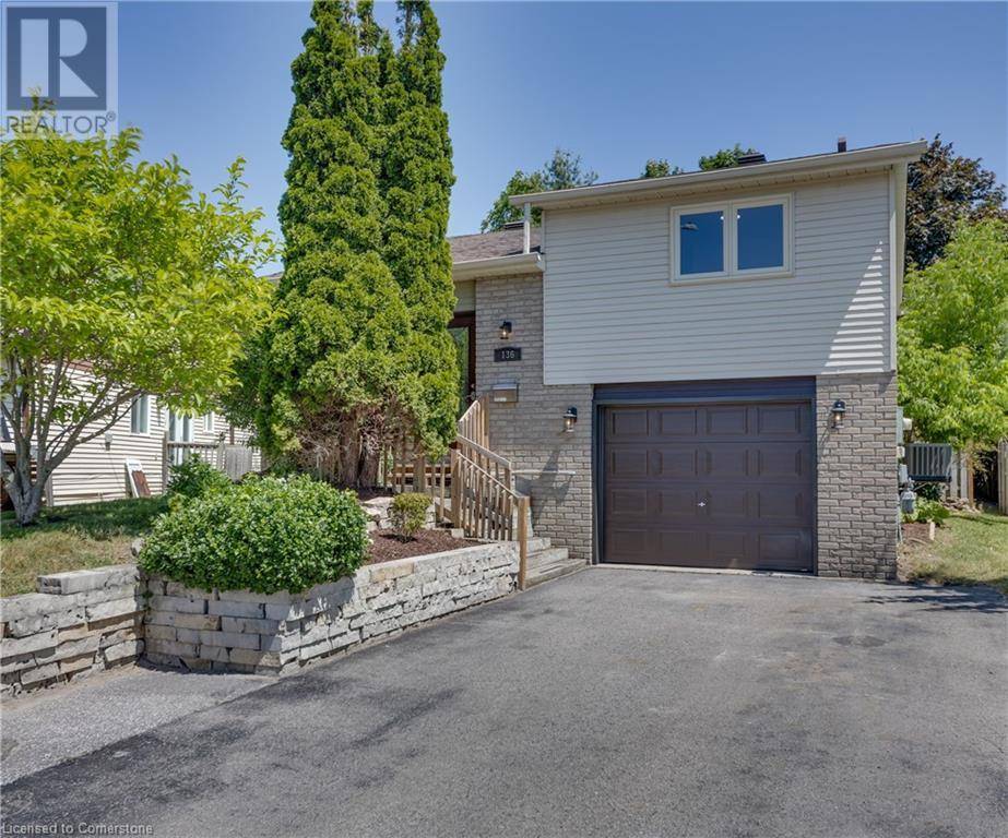136 HICKLING Trail, Barrie, ON L4M5T6