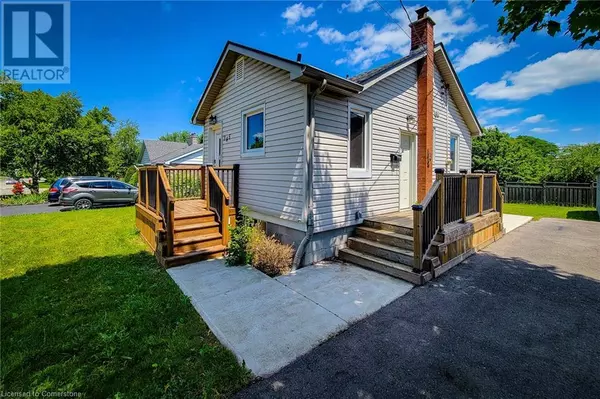 Hamilton, ON L9C3L3,345 HAWKRIDGE Avenue