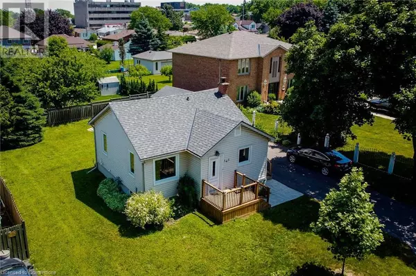 Hamilton, ON L9C3L3,345 HAWKRIDGE Avenue