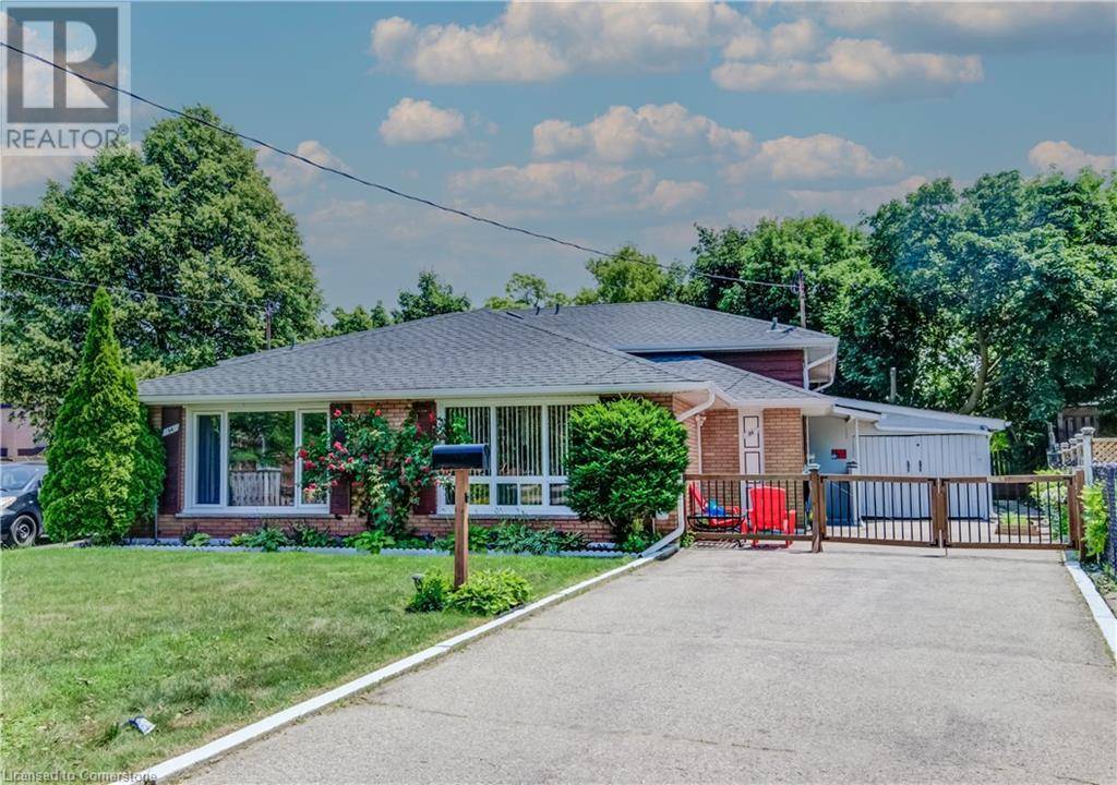 Kitchener, ON N2M2A6,56 WEICHEL Street
