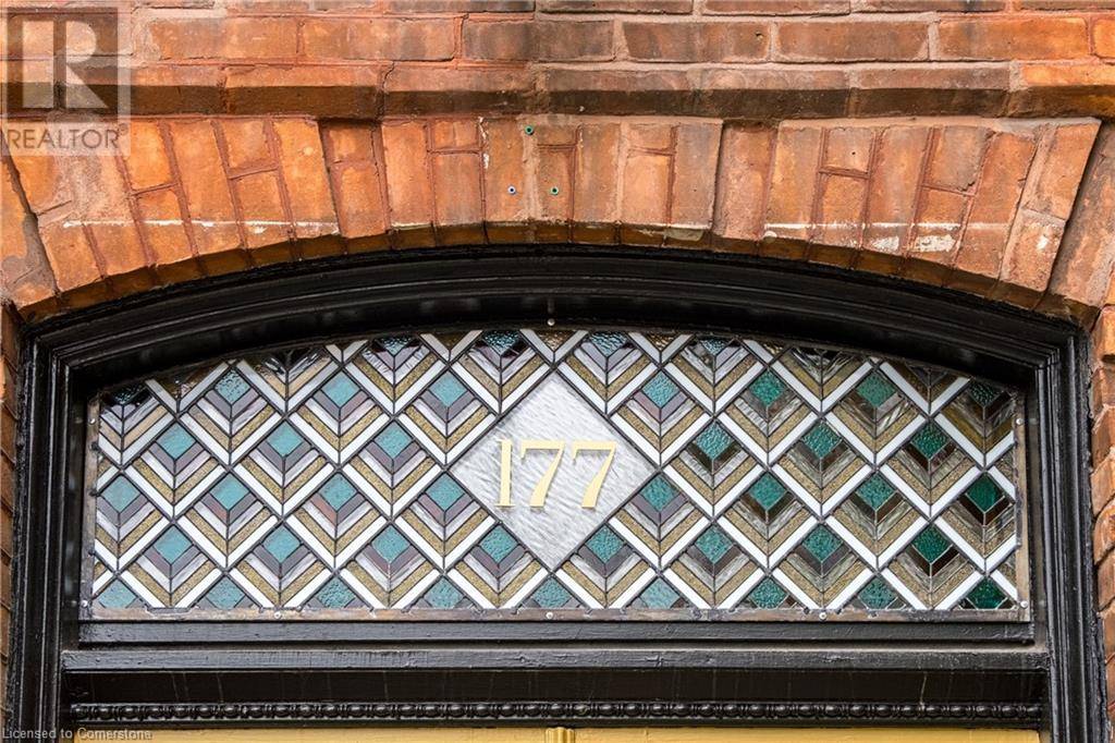 Hamilton, ON L8P2C8,177 CHARLTON Avenue W