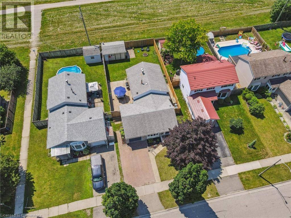 Kitchener, ON N2N1T4,61 ROLLING MEADOWS Drive