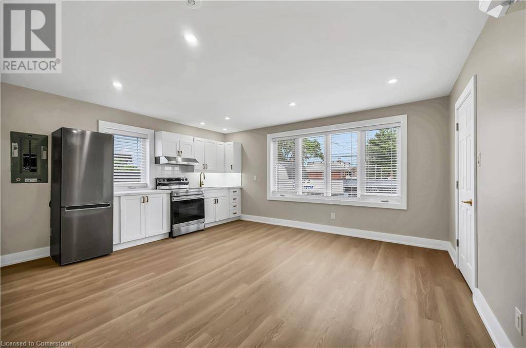 Hamilton, ON L8K1C6,1466 MAIN ST East #Upper 1