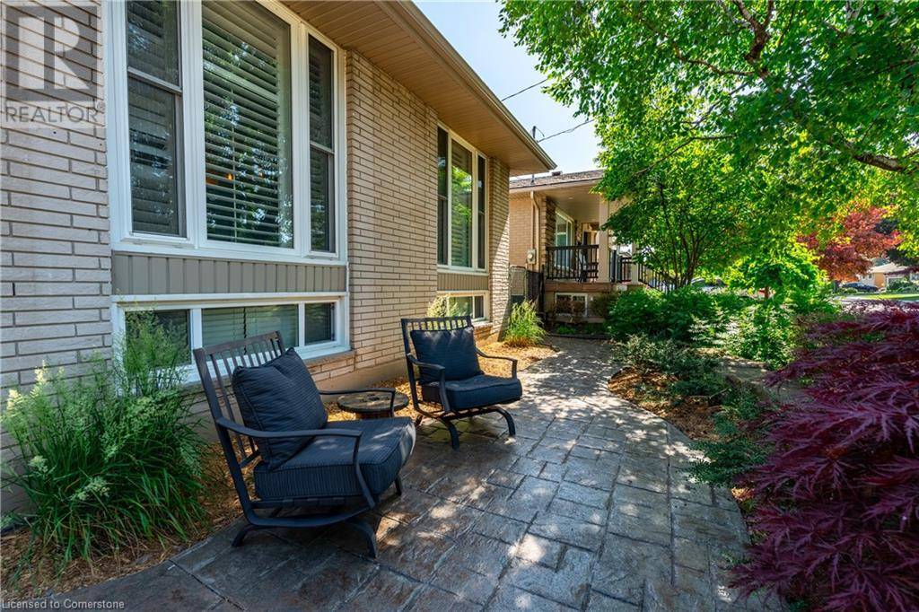 Hamilton, ON L8T1K7,31 VALECREST Avenue