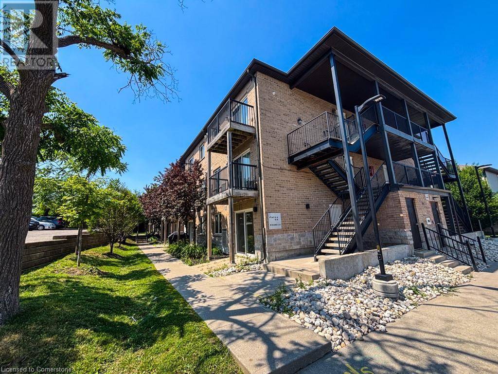 Kitchener, ON N2E0G3,185 WINDALE CRES #11B