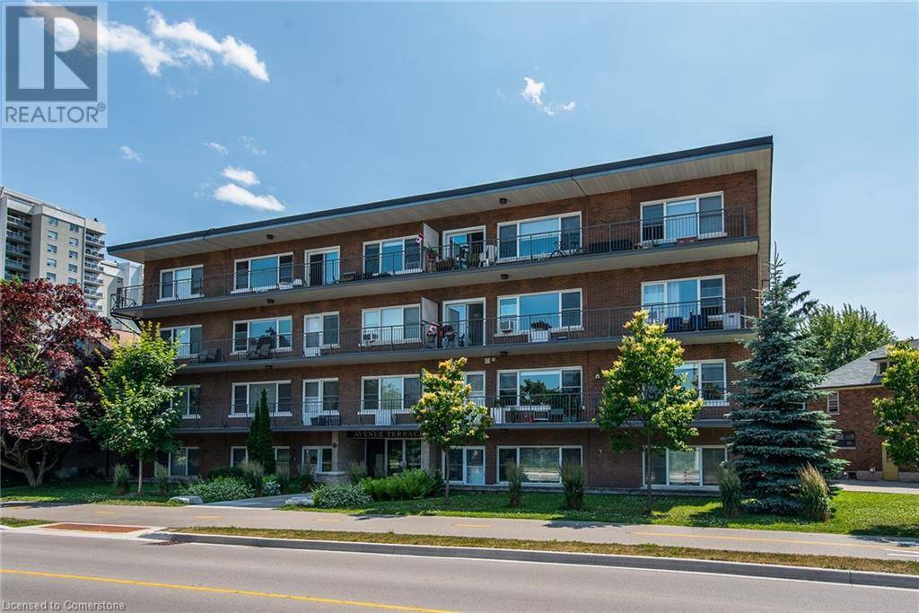 Kitchener, ON N2H4H1,43 MARGARET AVE #403